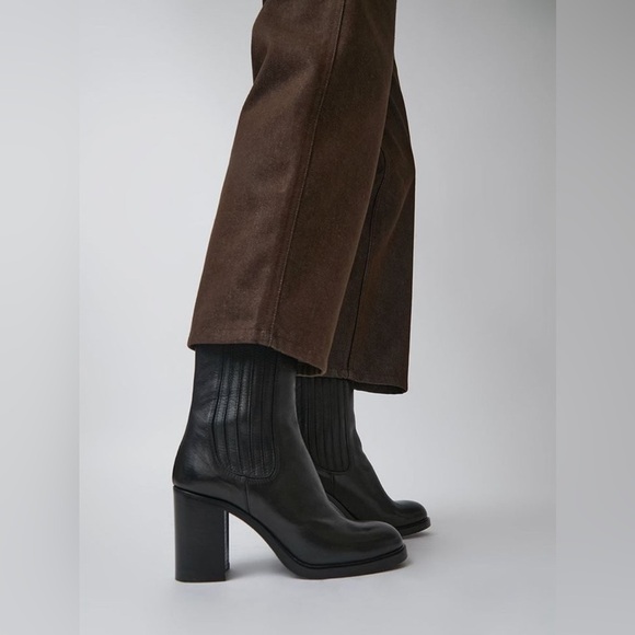 No. 6 Shoes - NWB No.6 Round toe leather heel boot 9.5 Black